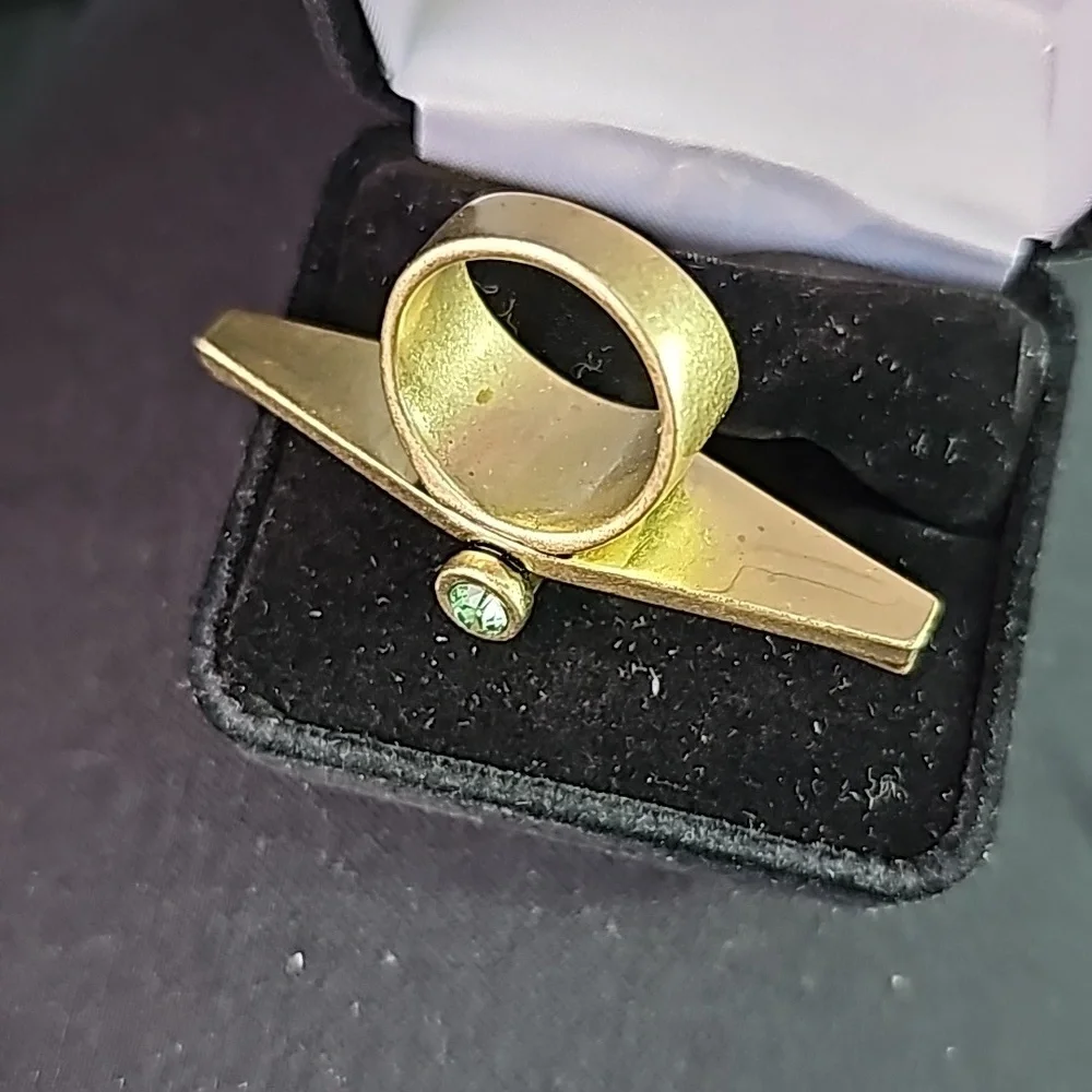 Ring - Picture 7 of 9